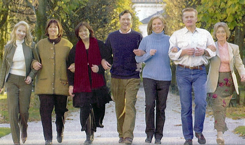 Hello Magazine - UK 2001