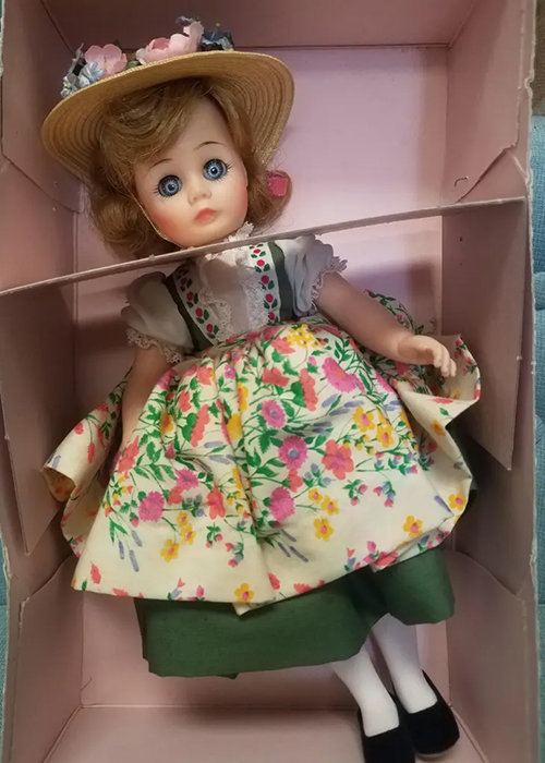 SOM Madame Alexander doll - Liesl