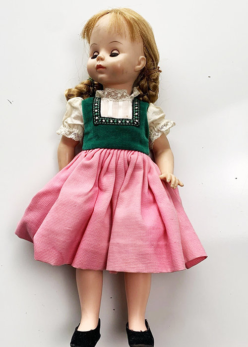 SOM Madame Alexander doll - Louisa