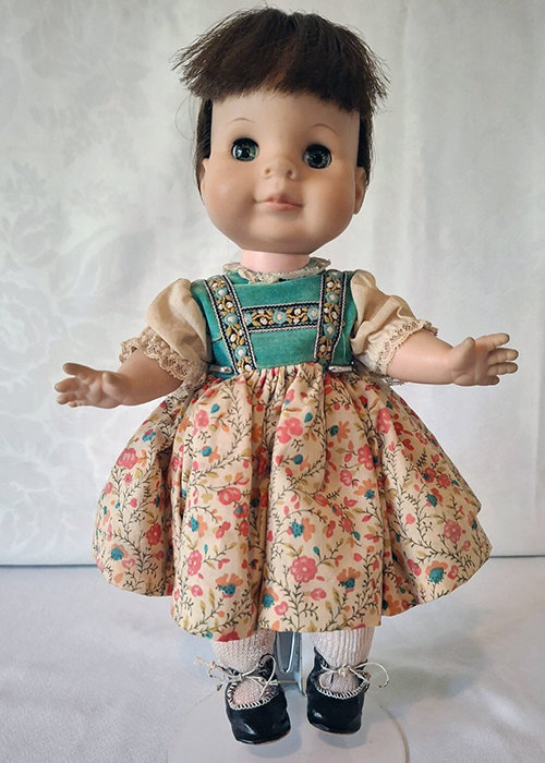 SOM Madame Alexander dolls - Marta